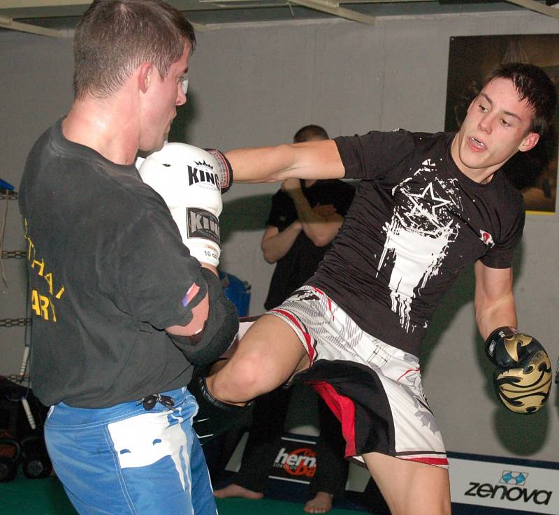 Trénink CHB GYM Karlovy Vary - sparing