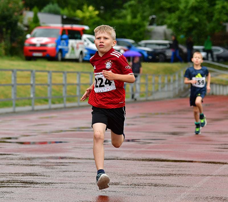 Desátý ročník SpaRun Mariánské Lázně ovládli plzeňský Pavel Štěpáník a německá běžkyně Kerstin Schmidt.