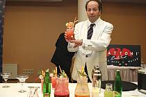 Ve chvíli, kdy při soutěži zvedal svůj hotový nápoj, Alfonso Miniero netušil, že jej bude připravovat ještě jednou, na pódiu při vyhlašování vítěze Mattoni Grand Drink 2007.