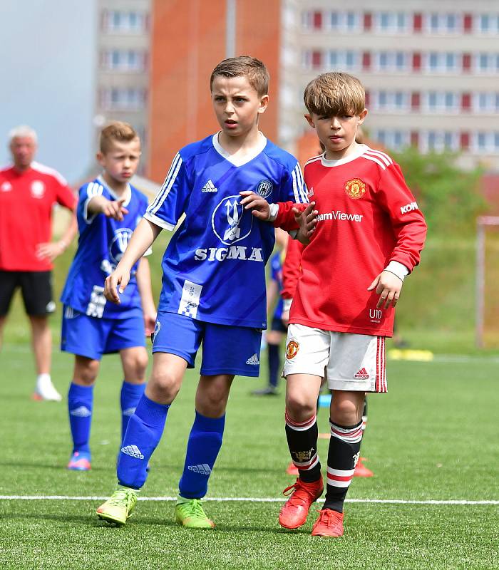 Memoriál Jiřího Feureisla přetavily v triumf naděje Manchesteru United.