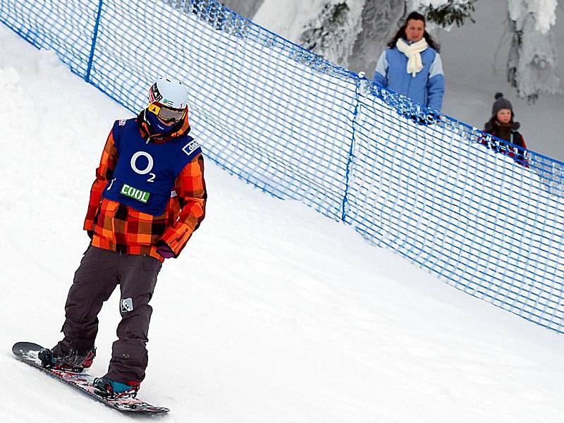 Po dva dny si podmanil klínovecký snowpark Evropský pohár na U-rampě. Celkem bojovalo na Klínovci o evropské body pětapadesát riderů.