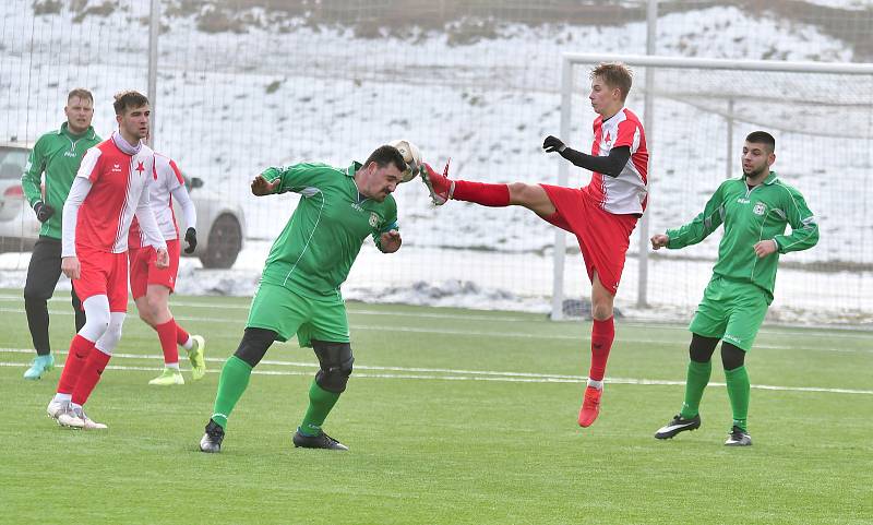 Slavia Karlovy Vary B + U19 - Citice 7:2 (4:0).