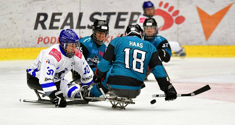 Dvě výhry během víkendu slavili v domácím prostředí para hokejisté SKV Sharks Karlovy Vary, kteří zdolali Havířov i Zlín.