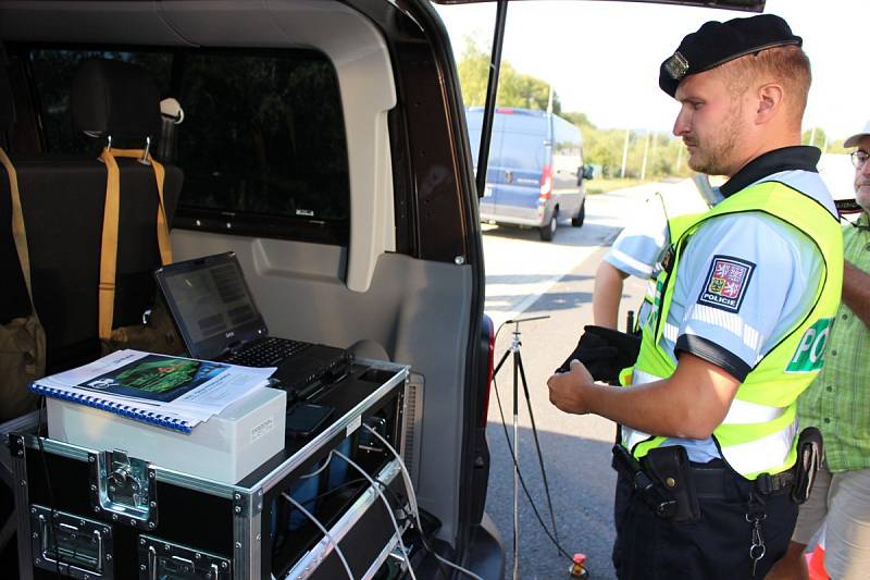 Policejní akce zaměřená proti nelegální migraci na hraničních přechodech na Chebsku.