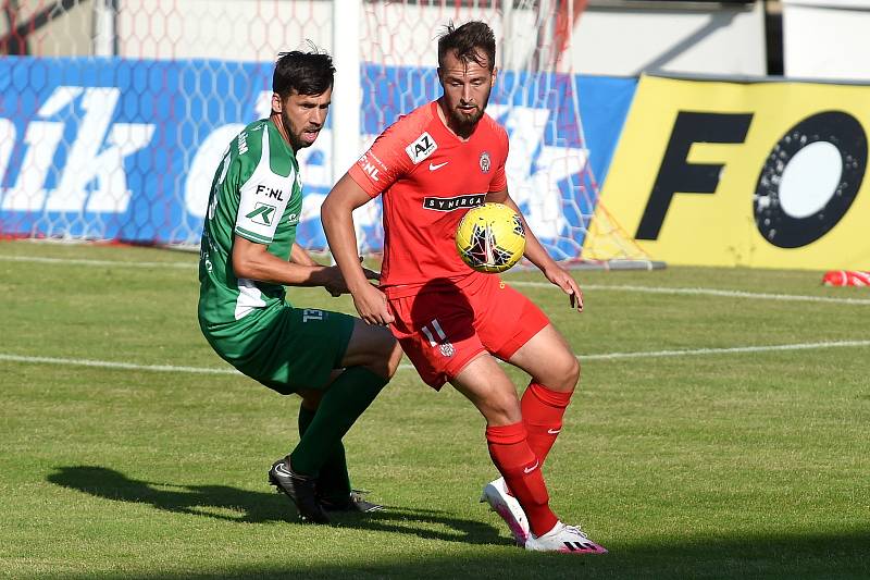 14.7.2020 - domácí FC Zbrojovka Brno (červená) proti FC SB Vlašim (zelená)