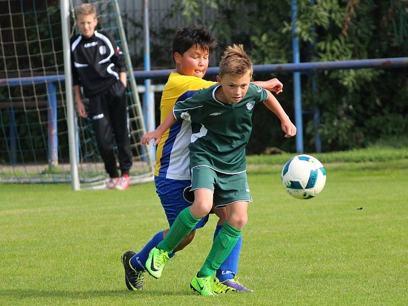 Okresní přebor mladších žáků: FK Kavalier Sázava - FK Čáslav D 3:8 (1:5).