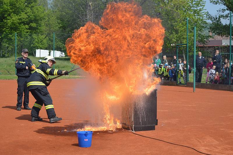 K oslavě svátku svého patrona, sv. Floriána, hasiči připravili dny otevřených vrat.