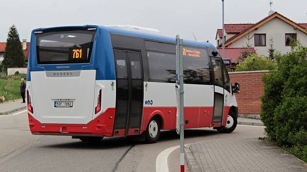 Městská hromadná doprava v Benešově: Oranžová linka číslo 1, zastávka K Tužince.