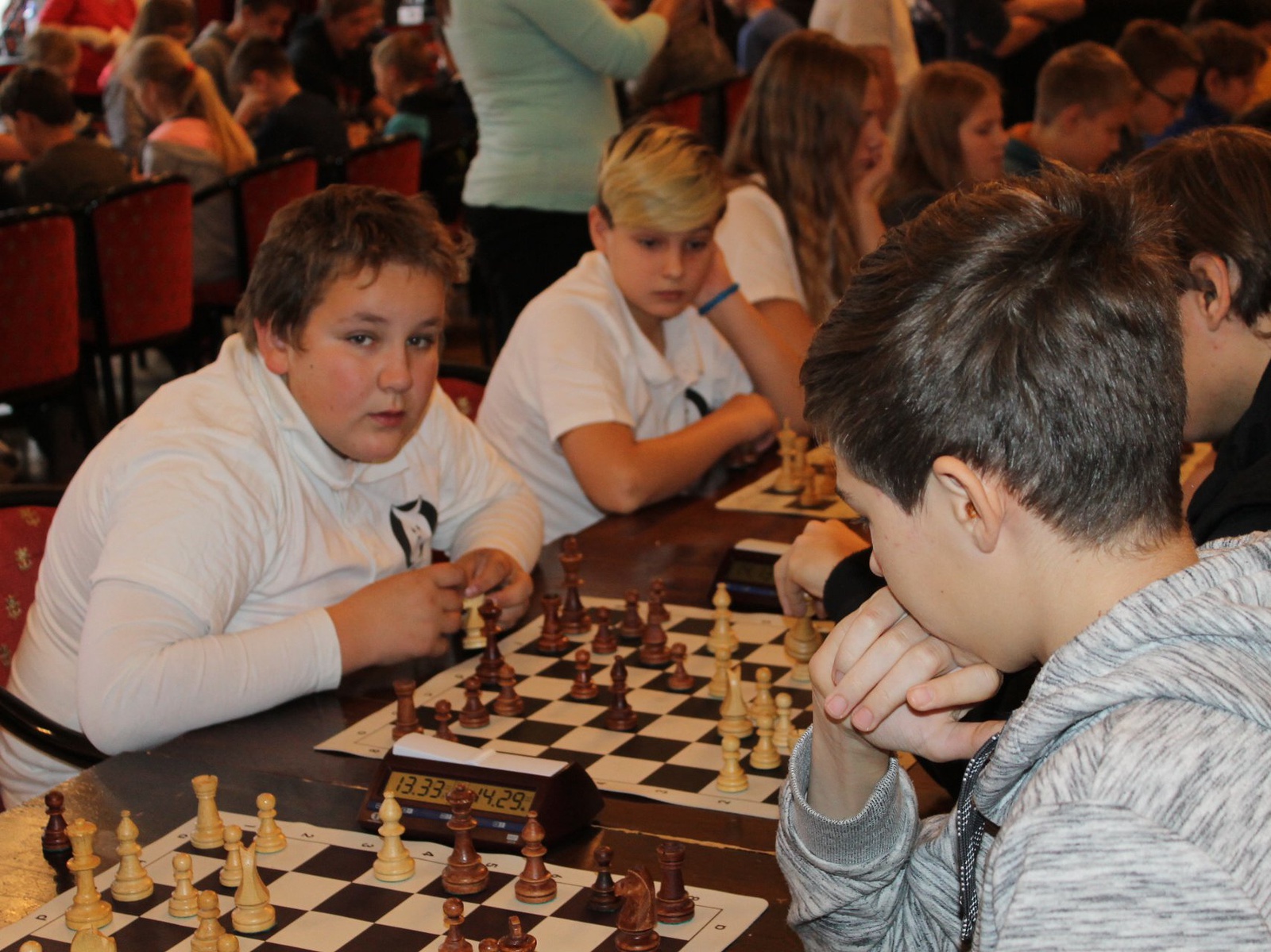 Žákovský přebor v šachu se pyšnil hojnou účastí soutěžících družstev -  Benešovský deník