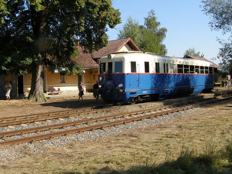 Historické vlaky na Sedlčance.