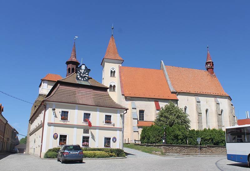 Koncert Hradišťanu a Jiřího Pavlici zahájil Načeradecké hudební léto.