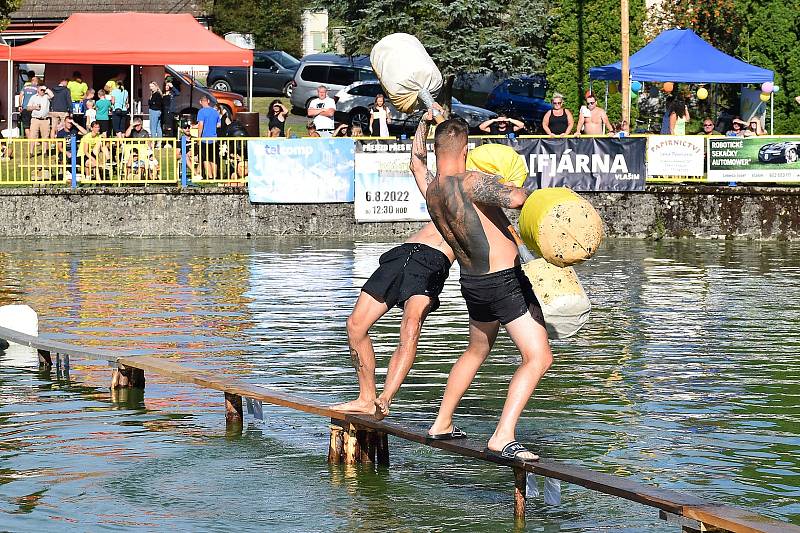 Water cup - přejezd přes rybník v Řimovicích.