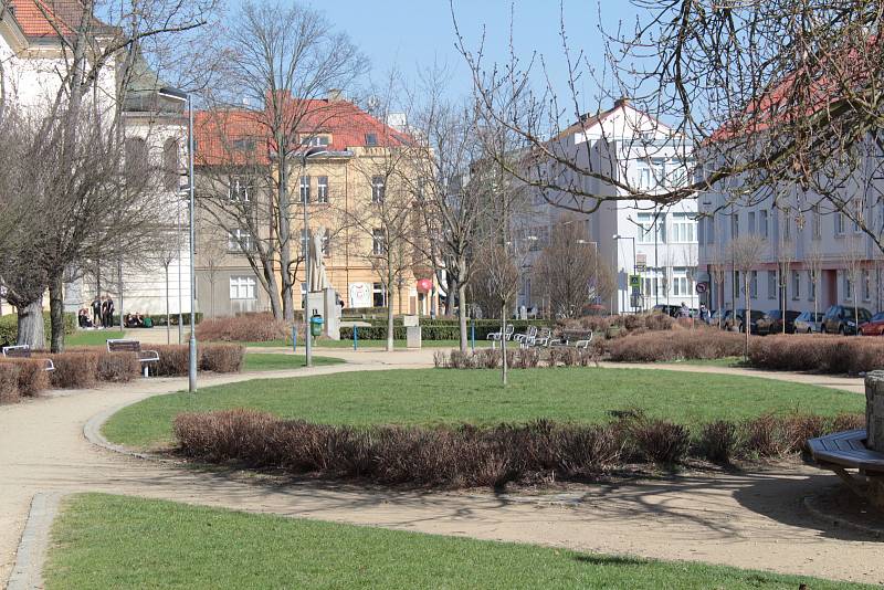 Park v Husově ulici.