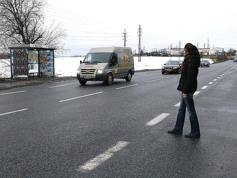 Silnici E55 by měla kvůli přístupu k autobusovým zastávkám překonávat nová lávka.