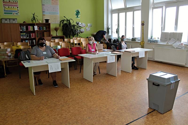 Volby do krajského zastupitelstva v Benešově.