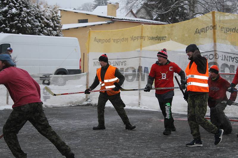 Ve Smikově se hrál Bandy hokej