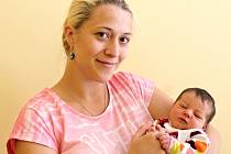 Malá Sophie se narodila 5. července ve 2.30. Sestřičky v porodnici jí navážily 3,23 kg a naměřily 50 cm. Z holčičky se radují rodiče Tereza Pacalová a Jaroslav Ježdík z Louňovic.