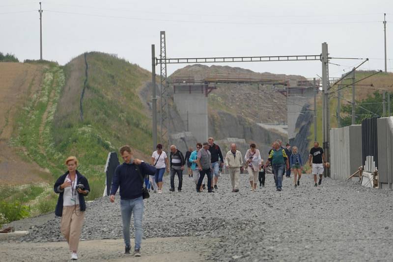 Ze Dne otevřené stavby modernizace vysokorychlostní železniční tratě Sudoměřice - Votice.