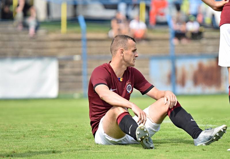 FORTUNA:ČFL a svátek v Benešově, který hostil béčko Sparty. Prohrál na penalty.