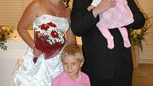 Ve svatební síni Městského úřadu Benešov si v pátek 14. září řekli své ano snoubenci Veronika Remešová ze Zderadic a Lukáš Šobíšek z Benešova. 