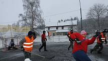 Ve Smikově se hrál Bandy hokej