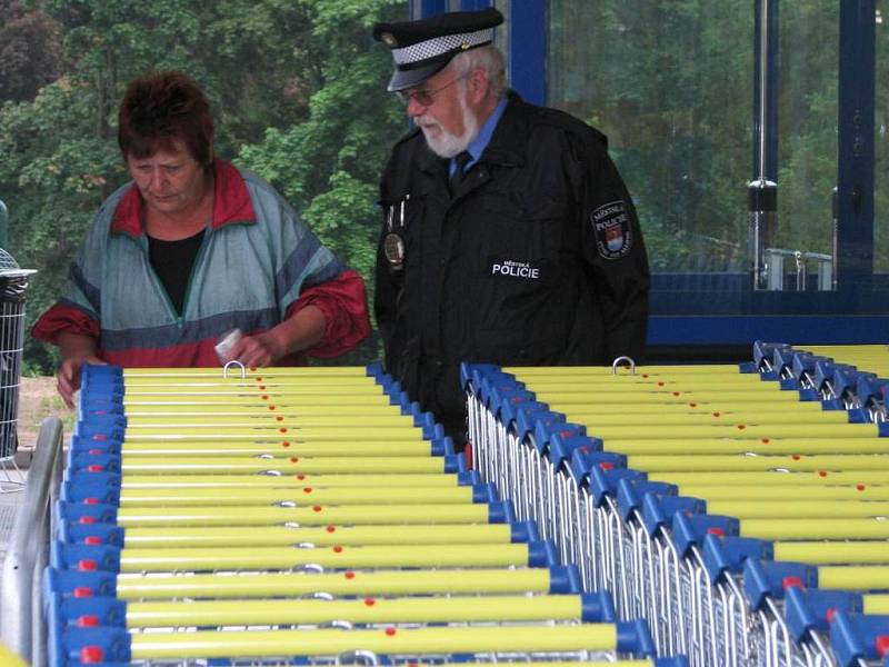 V Týnci nad Sázavou konečně otevřeli supermarket Lidl