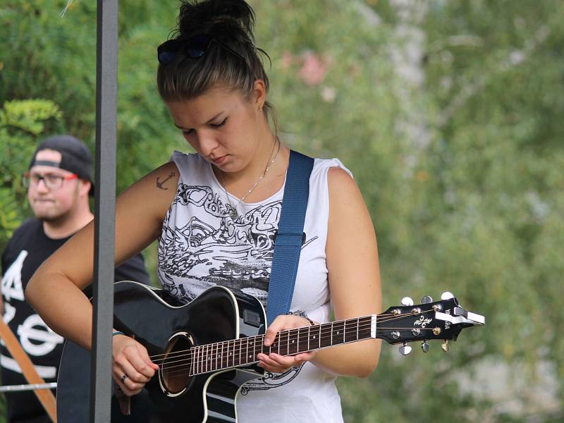 Benefiční festival na podporu dlouhodobě nemocných pacientů benešovské nemocnice Open door hospital fest. 