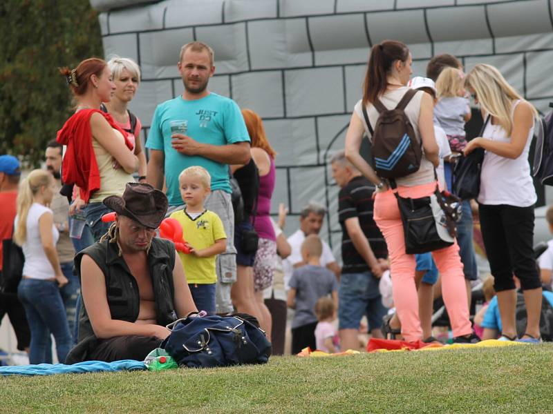 Benefiční festival na podporu dlouhodobě nemocných pacientů benešovské nemocnice Open door hospital fest. 