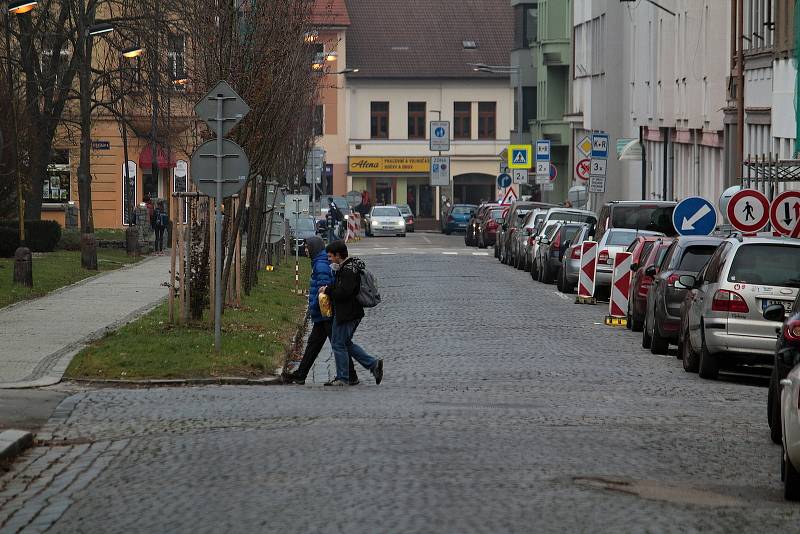 Husova ulice v Benešově.