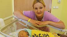 Antonín Jedlička se manželům Janě a Petrovi narodil 17. září 2019 v 1 hodinu a 41 minut, vážil 3620 gramů a měřil 51 centimetrů. Doma ve Vlašimi má bratříčka Vojtěcha (3).
