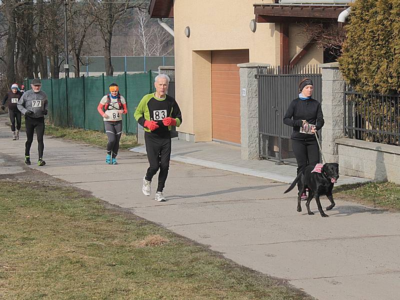 Běh na Čerčanský Chlum 2016 - odstartováno.