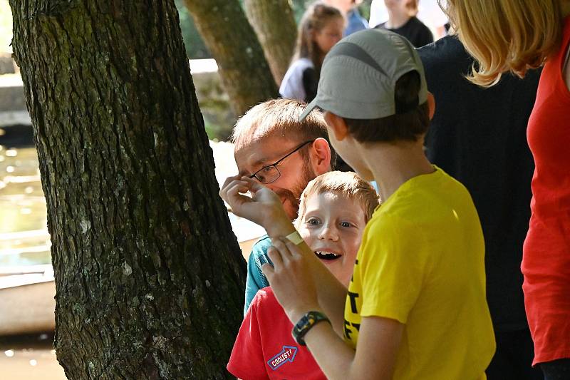 Ze třináctého ročníku Ledové neckyády v Souticích.