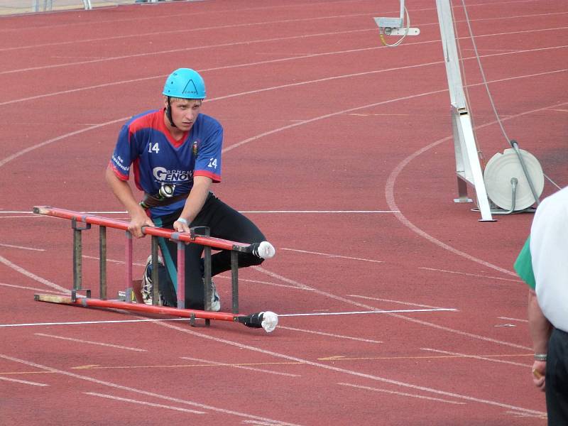 Hasiči z Chářovic vybojovali na mistrovství republiky v požárním sportu 11. místo.