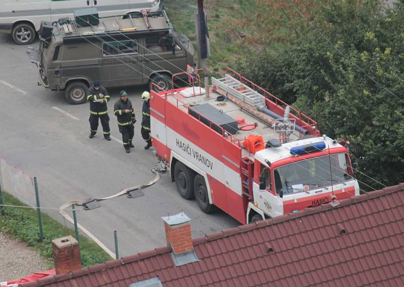 Hasičské taktické cvičení na hradu Český Šternberk.