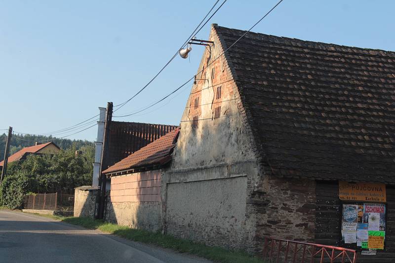 Poznáte obec na Benešovsku?