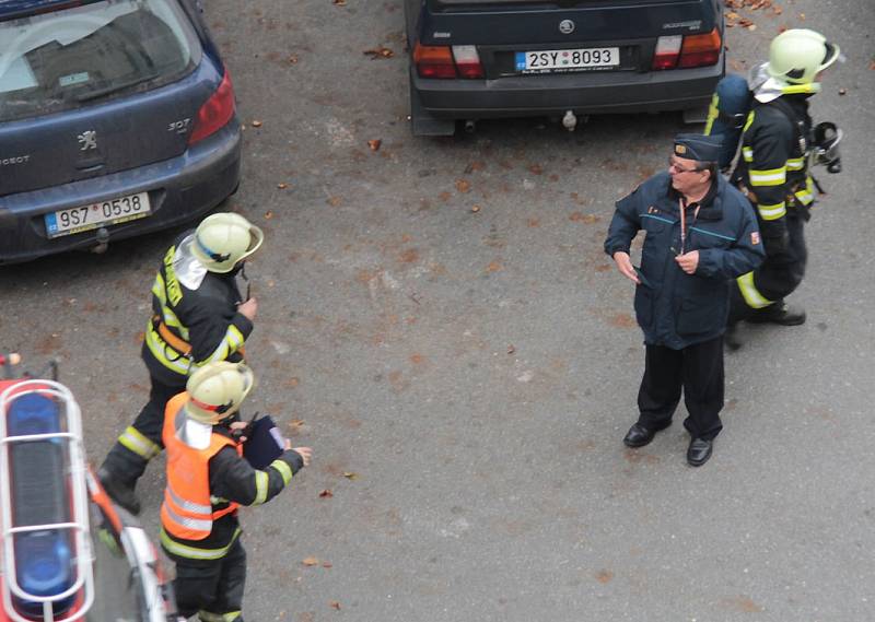 Hasičské taktické cvičení na hradu Český Šternberk.