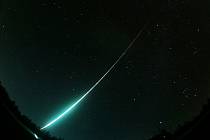 Meteority, jejichž pád ve čtvrtek nad ránem prozářil oblohu nad pomezím České republiky Německa, posypaly zemský povrch v části alpské oblasti.