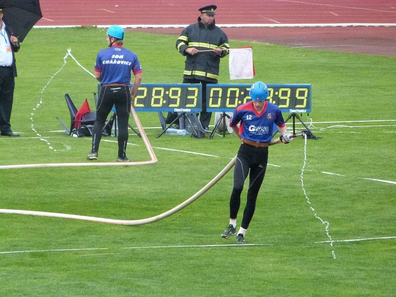 Hasiči z Chářovic vybojovali na mistrovství republiky v požárním sportu 11. místo.