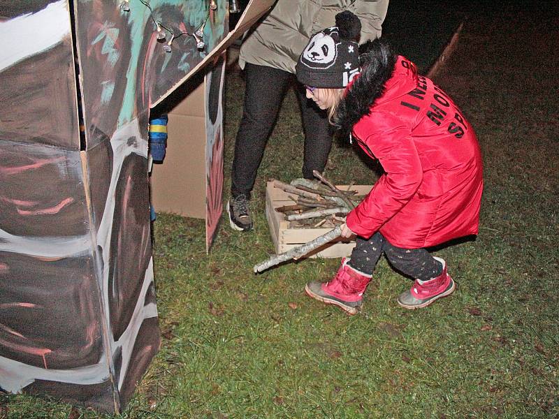 Čertovské odpoledne na zahradě Mateřské školy v Komenského ulici v Týnci nad Sázavou.