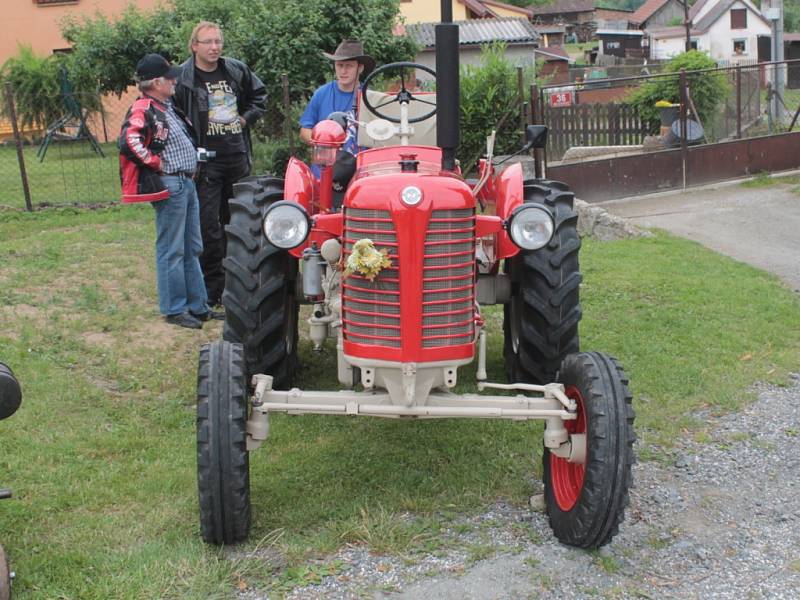 Na jedenáctý ročník Bělokozelského veterána přijel účastník až z Trutnova.