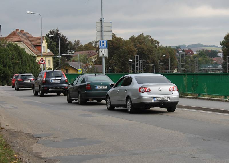 Od 5. do 15. října sjíždí vozidla směr Praha do benešovské Křižíkovy ulice.