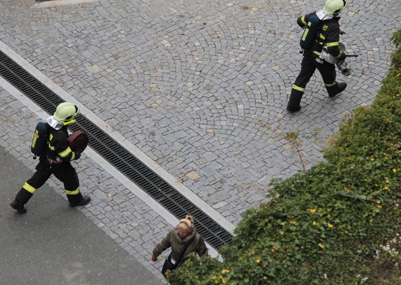 Hasičské taktické cvičení na hradu Český Šternberk.