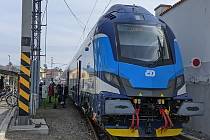 Vlaková souprava, která by jednou mohla jezdit na středočeských železničních tratích.