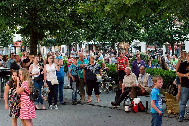 Z multižánrového festivalu Benešov City Live.