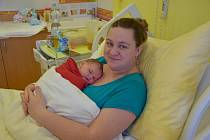 Tereza Karasová se manželům Veronice a Tomášovi narodila v benešovské nemocnici 23. listopadu 2021 v 8:45 hodin, vážila 4100 gramů. Doma ve Voticích ji čekal bratr Filip (3).