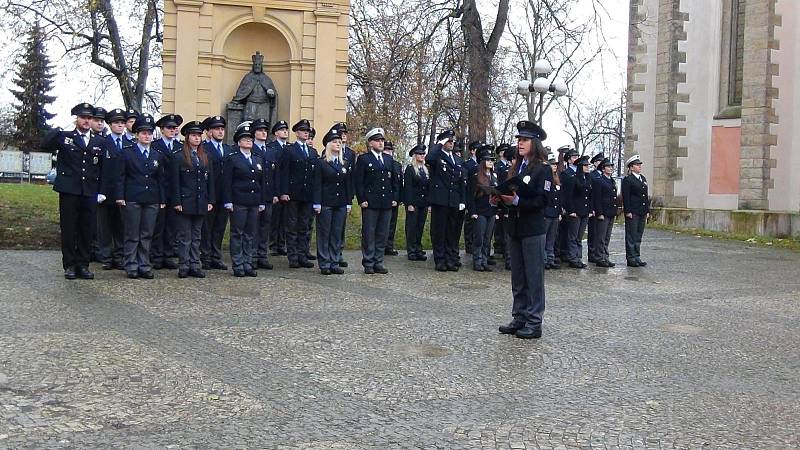 Středočeskou policii posílí půl stovky nových příslušníků