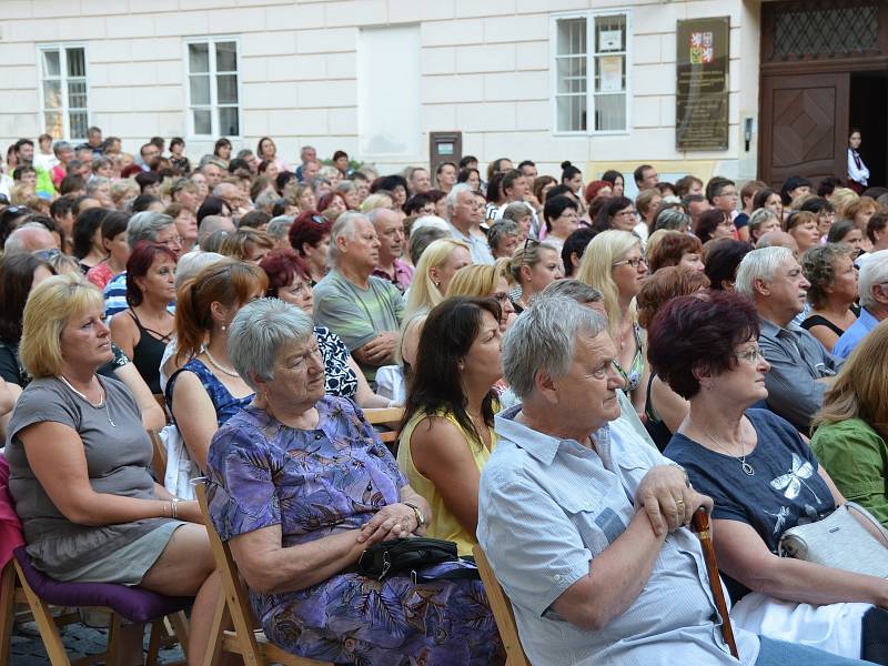 Večer světových muzikálů ve Vlašimi.