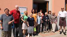 Příznivci knih i historie navštívili louňovickou knihovnu, aby si popovídali a zavzpomínali.