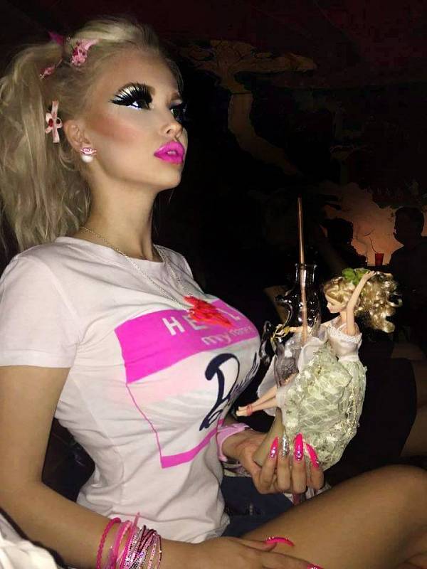 První česká Barbie se aktuálně nejvíce soustřeďuje na modeling a zpěv.
