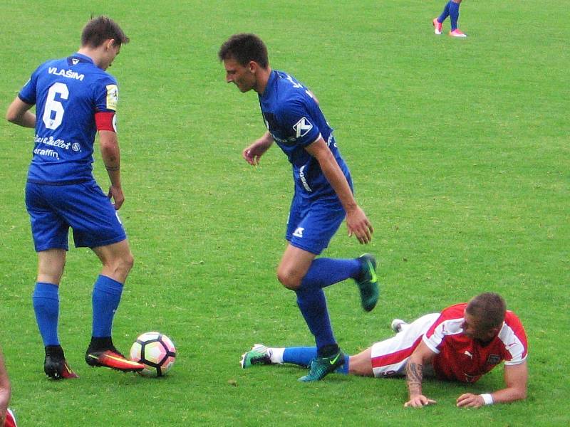 Fotbalová příprava Vlašim - FAČR (hráči bez angažmá) 1:1.  